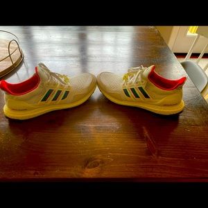 adidas Ultra Boost DNA 1.0
ZX 6000